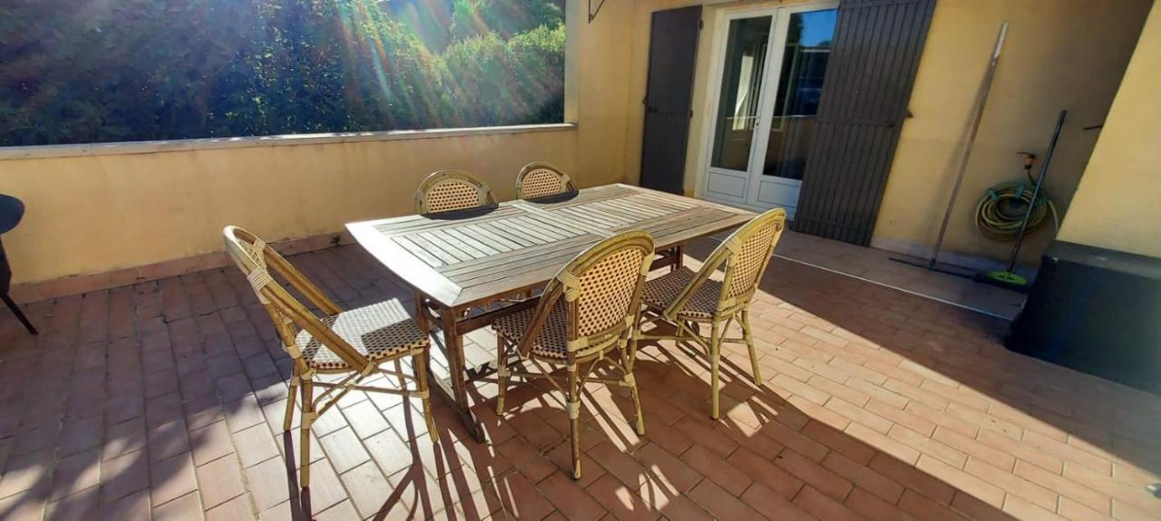 דירות סריאן Chambre Avec Terrasse מראה חיצוני תמונה
